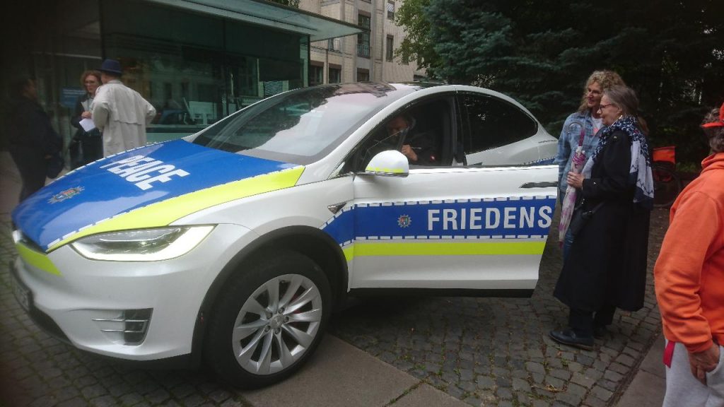 Friedensfahrzeuge – Geächtetes Wahrzeichen der Rechten